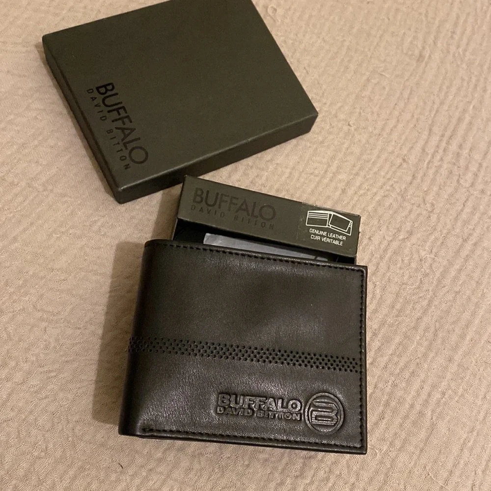 Buffalo David Bitton Perforated Black Wallet - Card Holder. New with box .